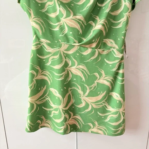 Alexia Admor Vibrant Green Abstract Dress - Picture 4 of 13